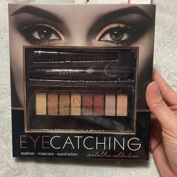 NEW!🩵❤️ Eyecatchimg & make up brush set - Picture 4 of 7